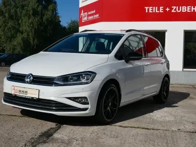 Gebraucht VW Golf Sportsvan IQ Drive 116 PS (85 kW) 2019 Weiß Van / Kleinbus