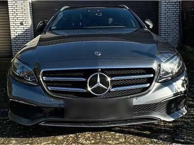 Grau Gebraucht 2019 Mercedes E400 Sportline Kombi | 22.999 € (Superpreis)