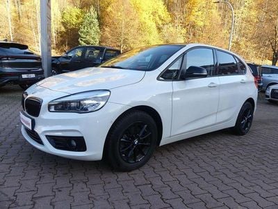 Gebraucht BMW 220 Advantage 192 PS (141 kW) 2016 Weiß Van / Kleinbus