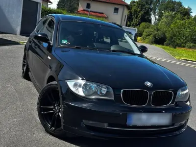 Gebraucht BMW 116 116 PS (85 kW) 2007 Schwarz Kleinwagen