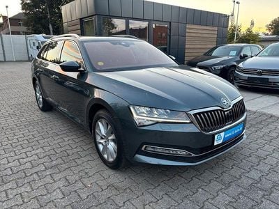 Gebraucht Skoda Superb Style 150 PS (110 kW) 2021 Quarzgrau metallic Kombi