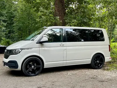 Gebraucht VW Multivan 180 PS (132 kW) 2020 Beige Van / Kleinbus