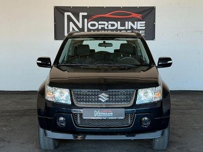 Usado Suzuki Grand Vitara City 106 HP (77 kW) 2012 Preto SUV