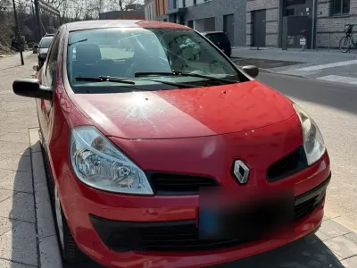 Gebraucht Renault Clio 75 PS (55 kW) 2007 Rot Kleinwagen