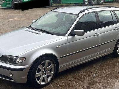 Silber Gebraucht 2004 BMW 318 Kombi | 2.000 € (Fairer Preis)