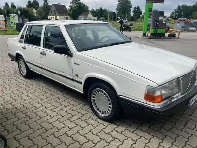 Gebraucht Volvo 760 143 PS (105 kW) 1990 Weiß Limousine