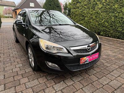 Gebraucht Opel Astra 140 PS (102 kW) 2011 Schwarz Limousine