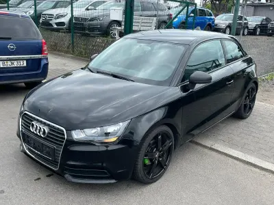 Gebraucht Audi A1 Ambition 90 PS (66 kW) 2012 Schwarz Kleinwagen