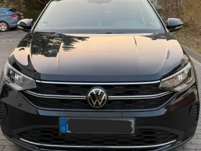 Gebraucht VW Taigo Life 150 PS (110 kW) 2024 Schwarz SUV