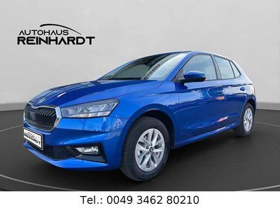 Blau Neu 2025 Skoda Fabia Essence Kleinwagen | 16.990 € (Guter Preis)