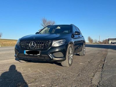 Schwarz Gebraucht 2018 Mercedes GLC220 SUV | 27.900 € (Fairer Preis)