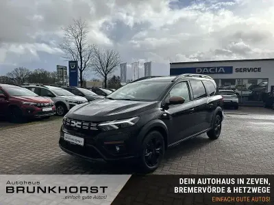Neu Dacia Jogger Extreme 110 PS (80 kW) 2025 Schwarz Van / Kleinbus