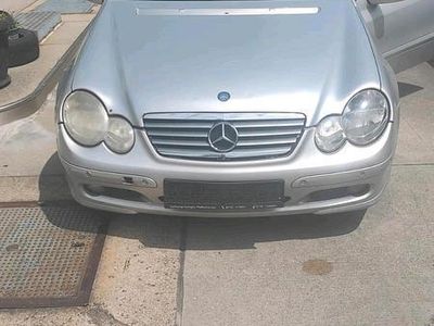 Mercedes C220