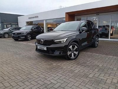 Onyx black / metallic Gebraucht 2022 Volvo XC40 Core SUV | 27.950 € (Fairer Preis)