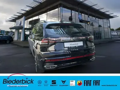 Gebraucht VW Taigo R-line 150 PS (110 kW) 2023 Deep black perleffekt (metallic) SUV