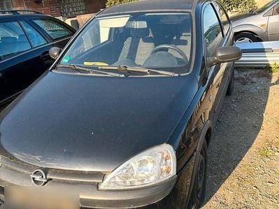Używany Opel Corsa 58 KM (42 kW) 2002 Czarny Hatchback