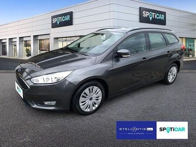 Gebraucht Ford Focus Business Edition 125 PS (91 kW) 2018 Grau Kombi