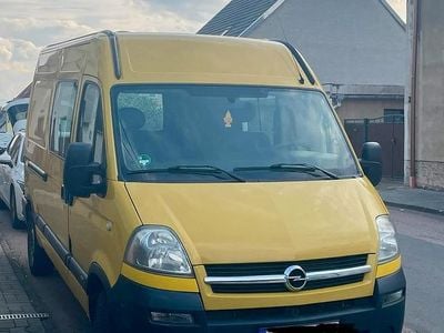 Second-hand Opel Movano 146 CP (107 kW) 2007 Galben Berlinǎ