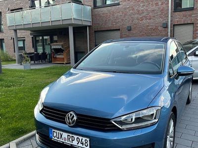 Blau Gebraucht 2014 VW Golf Sportsvan Trendline Van / Kleinbus | 7.000 € (Etwas zu teuer)