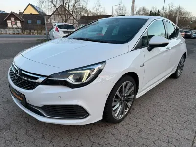 Brugt Opel Astra Dynamic 125 HK (91 kW) 2019 Hvid Sedan