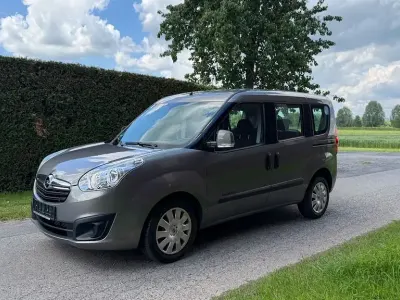 Gebraucht Opel Combo 120 PS (88 kW) 2017 Grau Van / Kleinbus