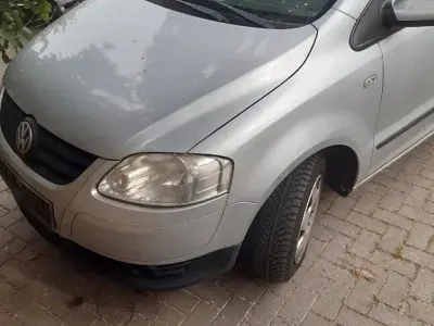 Używany VW Fox 54 KM (39 kW) 2005 Srebrny Hatchback