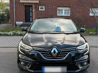 Gebraucht Renault Mégane IV Bose Edition 131 PS (96 kW) 2016 Schwarz Kleinwagen