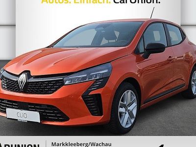 Neu Renault Clio V Evolution 115 PS (84 kW) 2025 Orange Limousine