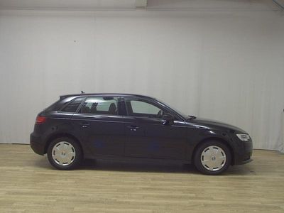Gebraucht Audi A3 Sport 150 PS (110 kW) 2020 Brillantschwarz Limousine