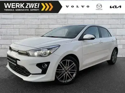 Usata Kia Rio Spirit 101 CV (74 kW) 2022 Bianco Berlina