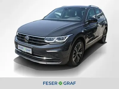 Gebraucht VW Tiguan Move 150 PS (110 kW) 2023 Grau SUV