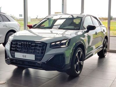 Grau Gebraucht 2024 Audi Q2 S-Line SUV | 43.990 €