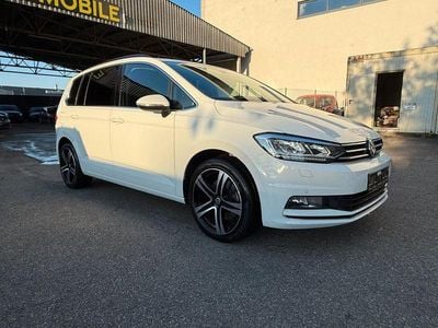 Gebraucht VW Touran Highline 150 PS (110 kW) 2016 Weiß Van / Kleinbus