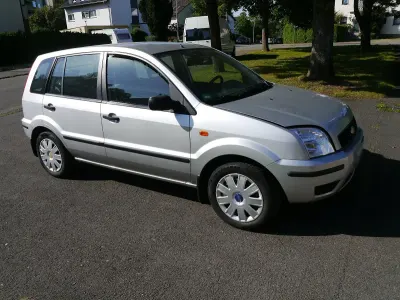 Brugt Ford Fusion 80 HK (58 kW) 2005 Sølv Hatchback