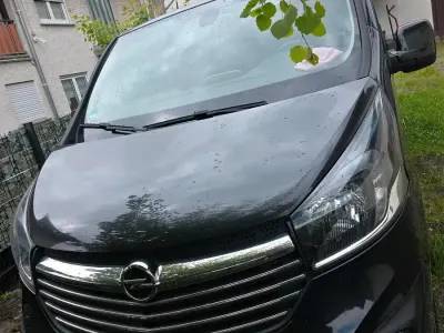 Gebraucht Opel Vivaro 2017 Schwarz Van / Kleinbus