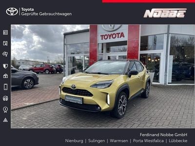 Usata Toyota Yaris Hybrid Elegant 116 CV (85 kW) 2022 Oro SUV