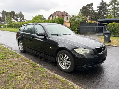 Gebraucht BMW 320 150 PS (110 kW) 2007 Schwarz Kombi