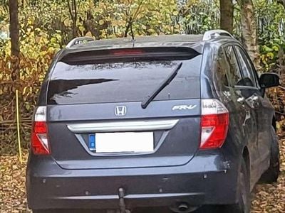 Honda FR-V