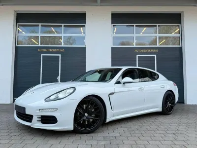 Gebraucht Porsche Panamera Chrono 250 PS (183 kW) 2014 Weiß Kleinwagen