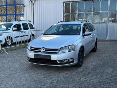 Gebraucht VW Passat Trendline 105 PS (77 kW) 2011 Silber Kombi