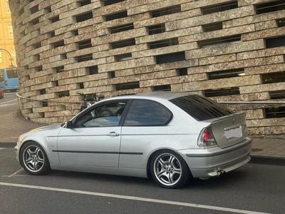 BMW 325