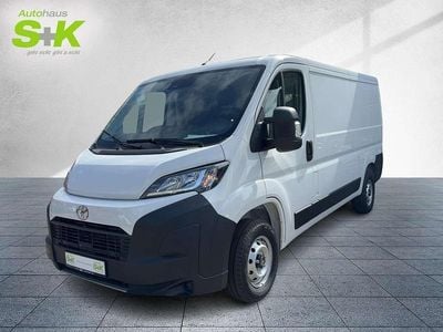Nouă Toyota Proace 121 CP (88 kW) 2025 Alb Monovolum
