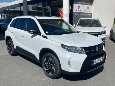 Usata Suzuki Vitara Comfort+ 110 CV (80 kW) 2026 Bianco SUV