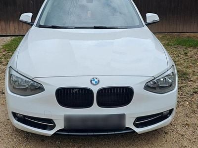 Gebraucht BMW 114 Advantage 102 PS (75 kW) 2013 Weiß Kleinwagen