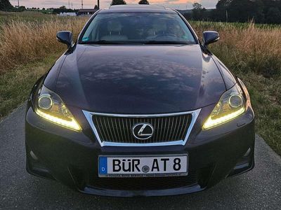Lexus IS220d