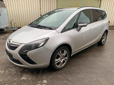 Silber Gebraucht 2013 Opel Zafira Van / Kleinbus | 3.950 €