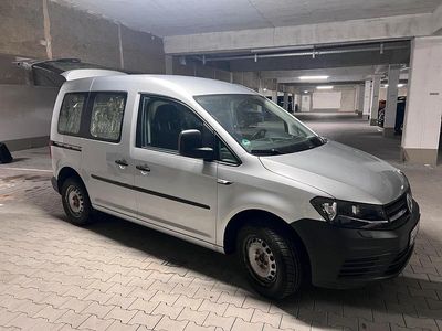 Gebraucht VW Caddy 84 PS (61 kW) 2015 Silber Van / Kleinbus