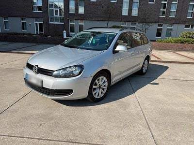 Gebraucht VW Golf VI 105 PS (77 kW) 2011 Silber Kleinwagen