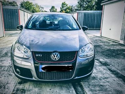 VW Golf V