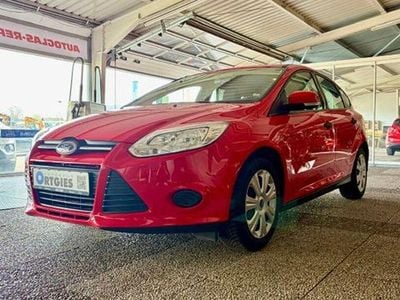 Usata Ford Focus Ambiente 86 CV (63 kW) 2014 Rosso Berlina